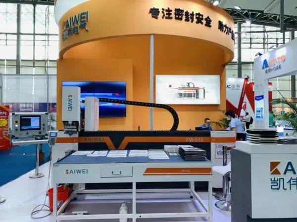 参加广州国际金属加工工业展览会
