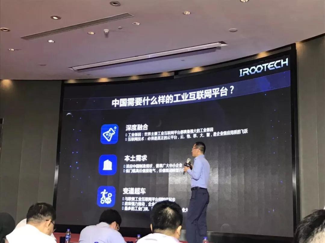凯伟全自动点胶机